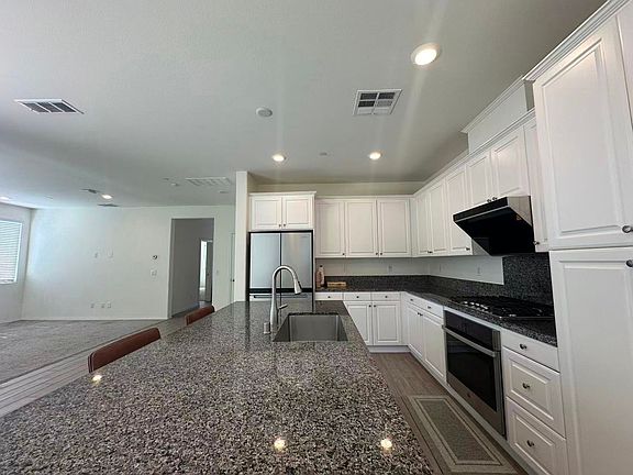 2nd image of 16043 Huckleberry Ave