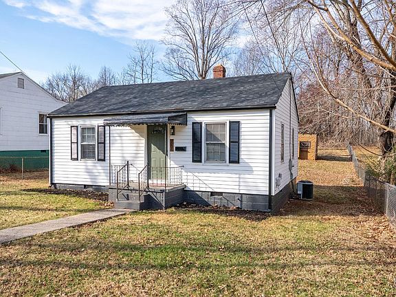 2nd image of 1201 Stratford Rd