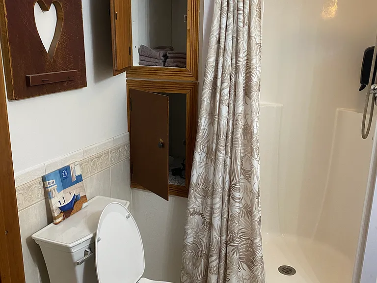 108 Central Ave — Photo 14
