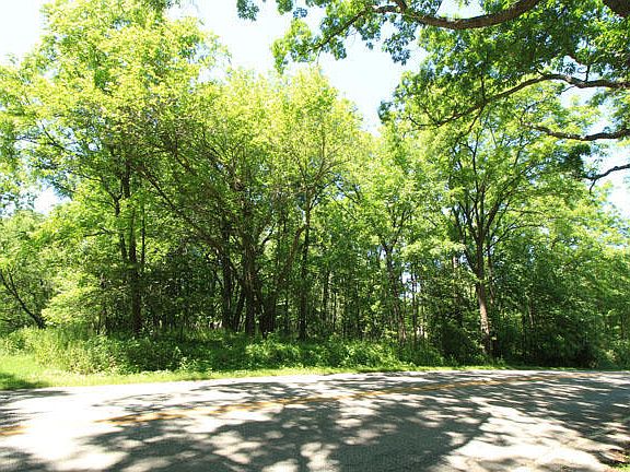 3rd image of 2115 Highland Dr
