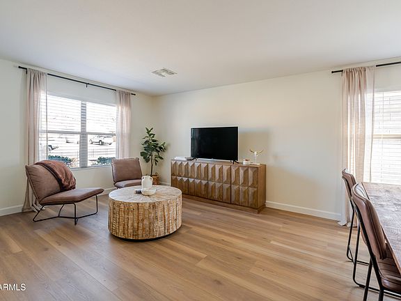 5th image of 10561 W LOUISE Drive
