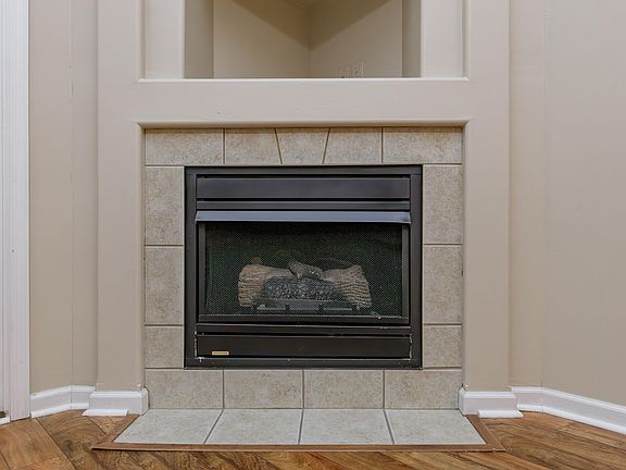 5th image of 2188 Market Garden Ln