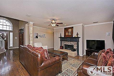 4th image of 2440 Elm Leaf Ln