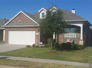 8036 Summer Stream Dr, Fort Worth, TX 76134