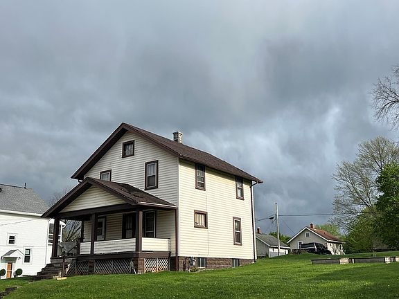 3rd image of 268 Superior St