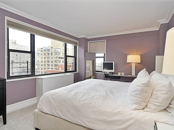 2nd image of 115 E 9th St APT 9H