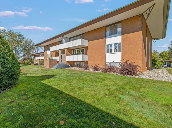 2119 Bayliss St APT 38, Midland, MI 48640