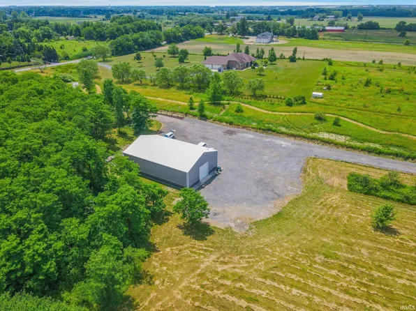 4870 E 97th Ave, Crown Point, IN 46307