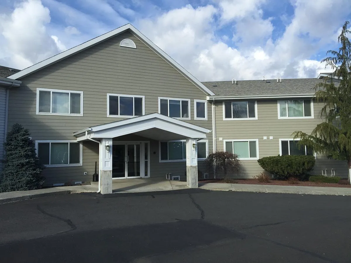 2 bed, 916 sqft, $1,375 — Photo 1