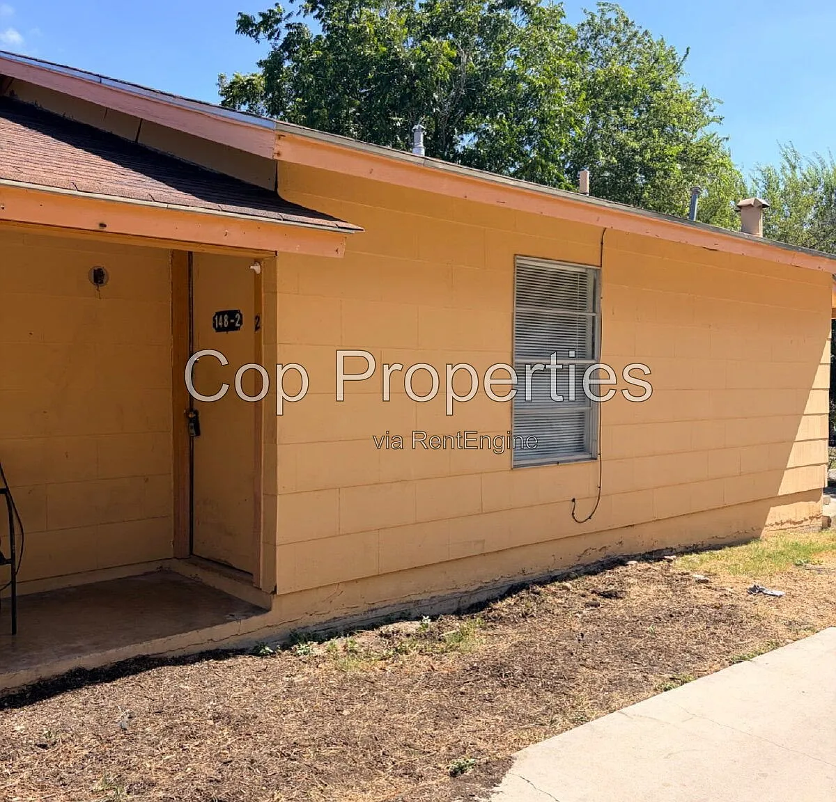 2 bed, 1.0 bath, 734 sqft, $950 — Photo 3