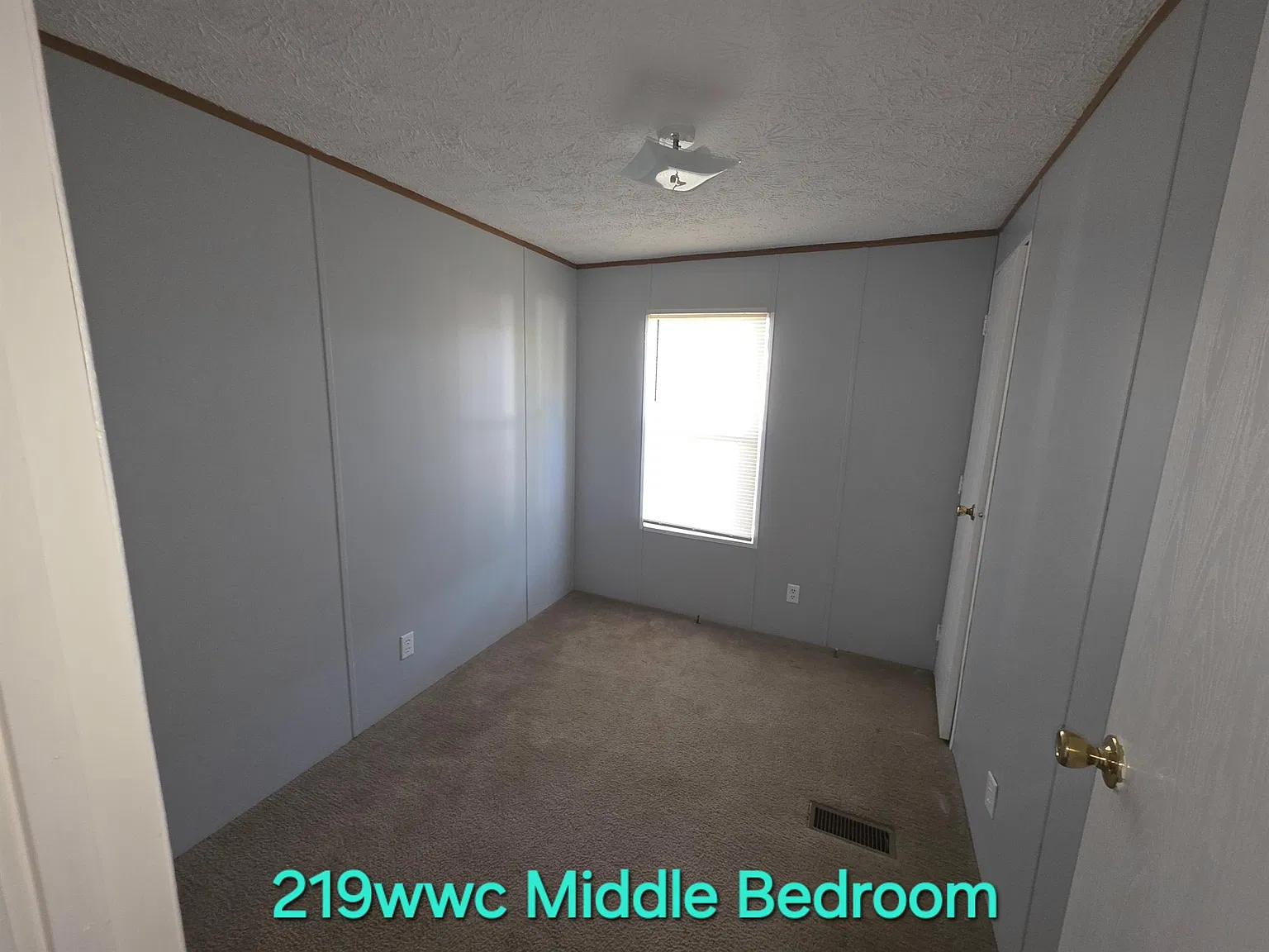 WWC219 — Photo 4