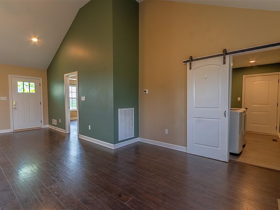 5th image of 2593 Fairview Boiling Springs Rd