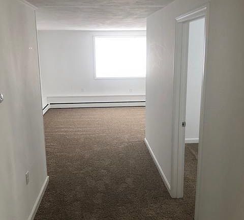 Hallway towards LR