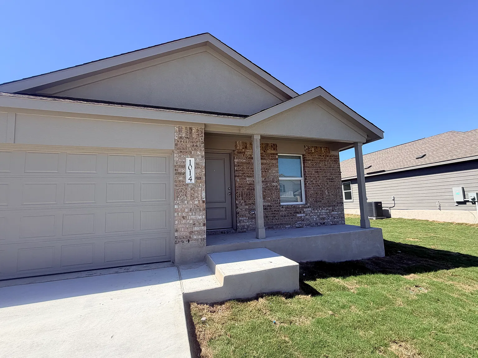 4 bed, 1676 sqft, $1,750 — Photo 1