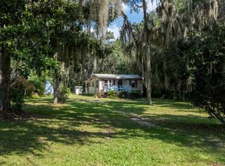 8477 Lilly Lake Rd, Melrose, FL 32666