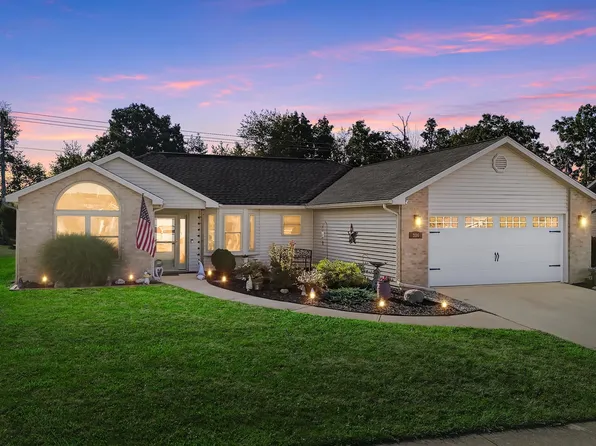 306 Sunstar Cir, Angola, IN 46703