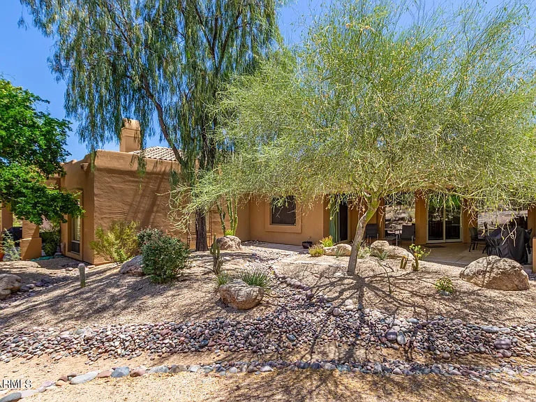 27422 N Montana Dr — Photo 27