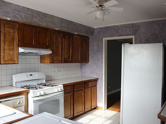 4th image of 344 Waldmann Dr
