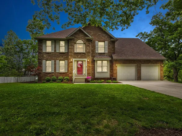 182 Chardonnay Ct, Winchester, KY 40391