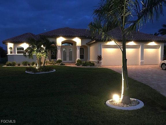 4th image of 3632 SW 1st Pl