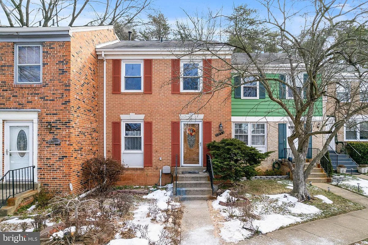 Building Photo - 2053 Mayflower Dr
