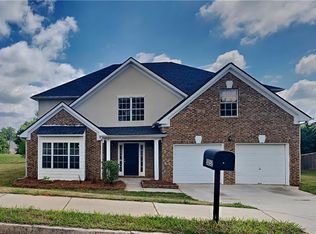 5052 Hickory Cir, Ellenwood, GA 30294