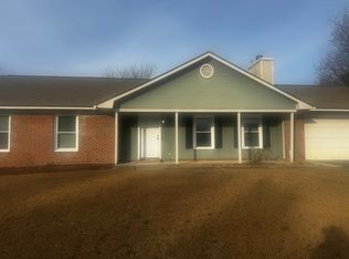 366 Woodberry Cir, Raeford, NC 28376