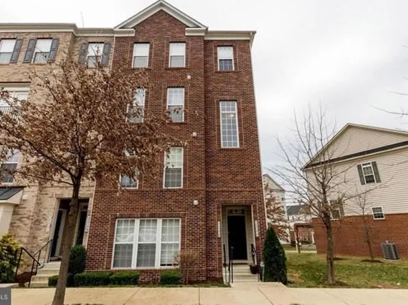 2220 Merseyside Dr, Woodbridge, VA 22191
