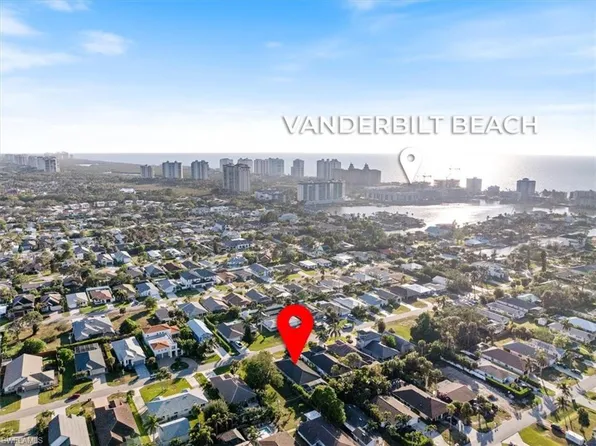557 96th AVE N, NAPLES, FL 34108