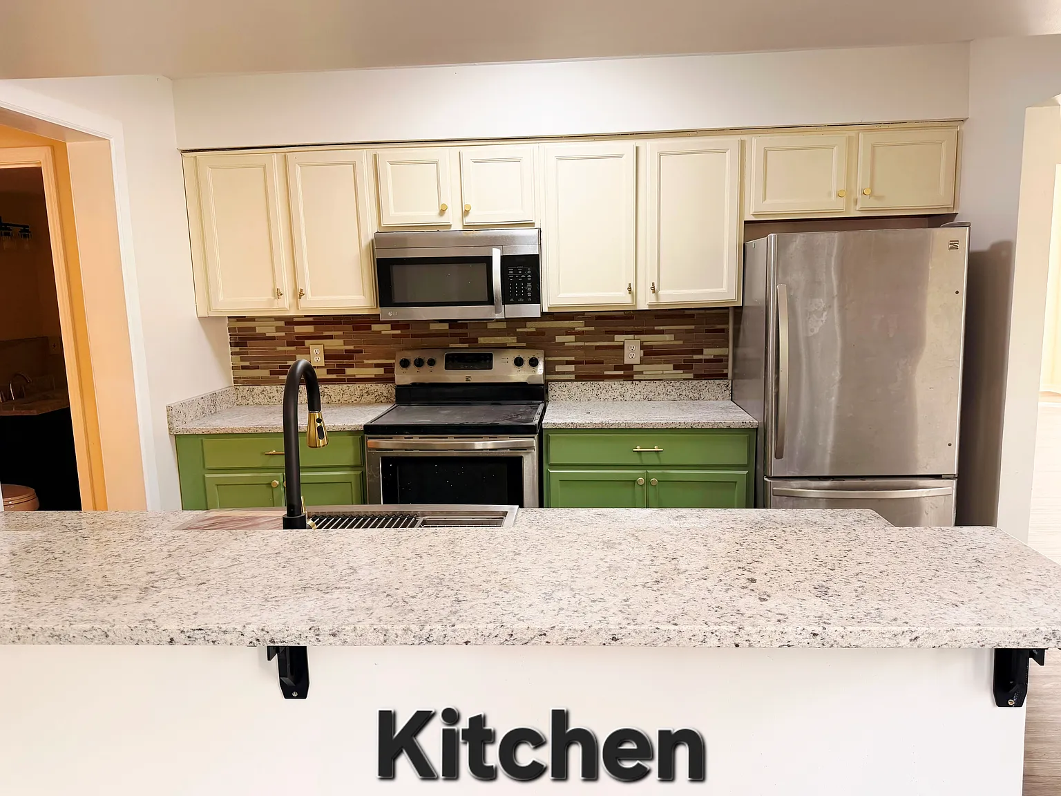 3 bed, 1586 sqft, $2,400 — Photo 2