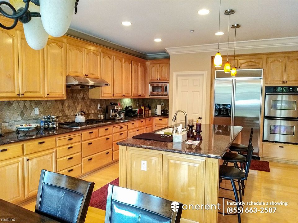 1st image of 6059 Round Hill Dr