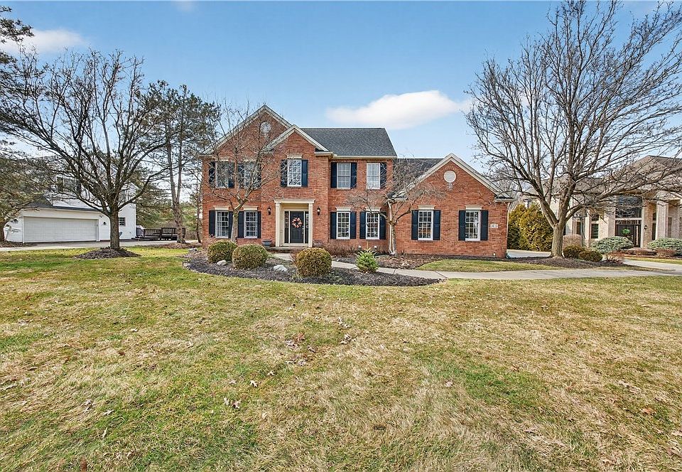 1st image of 1010 Orchard Ln