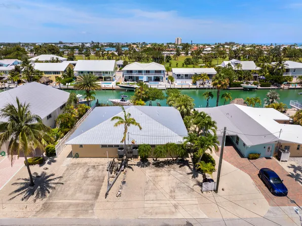 440 9th St, Key Colony Beach, FL 33051