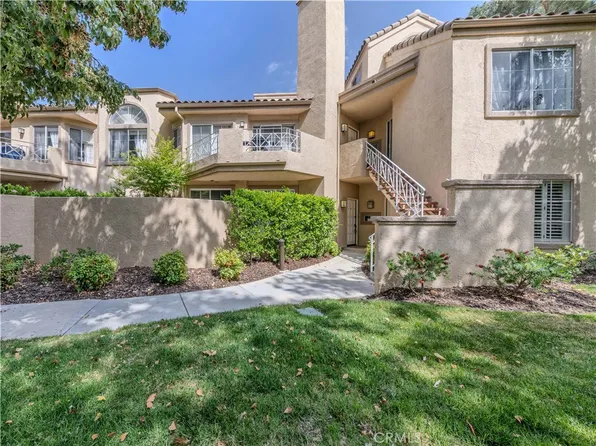23947 Del Monte Dr Unit 5, Santa Clarita, CA 91355