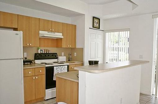 1st image of 4952 Leeward Ln