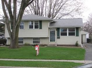 2078 Tupsfield Rd, Columbus, OH 43229