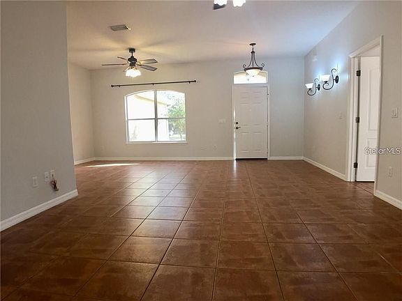 4th image of 1213 Palm Dr