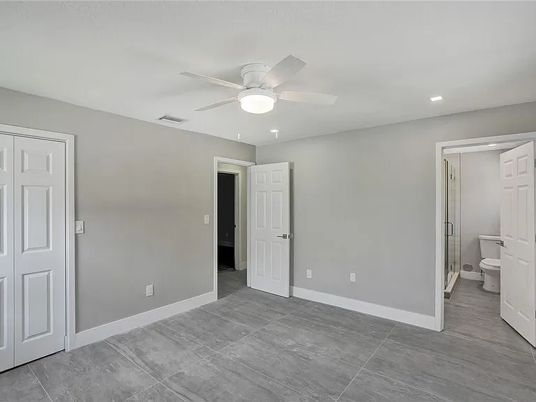 11627 SW 50th St — Photo 31