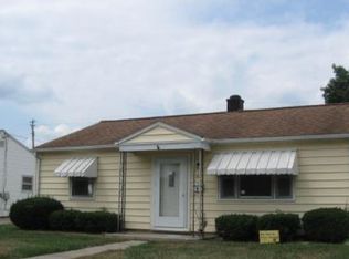 1304 Fleetwood Dr, Fremont, OH 43420