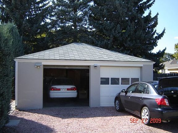 detached garage