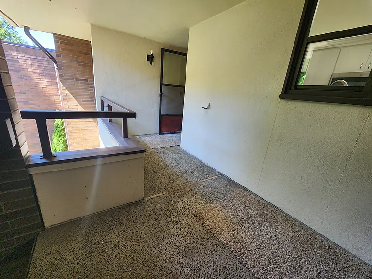 10911D Glen Acres Dr S — Photo 12