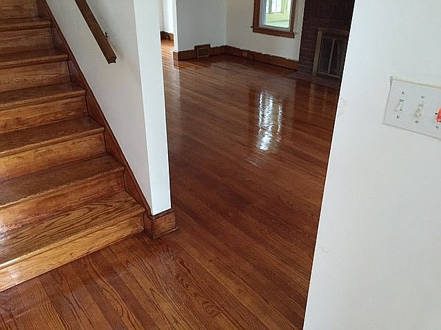 1st image of 10 W Jackson Ave