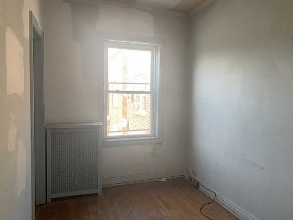 3rd image of 2372 E 69th St #3W