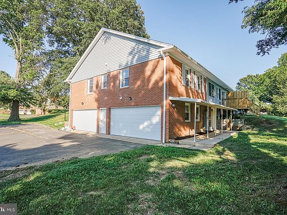 3rd image of 316 Farm Road A