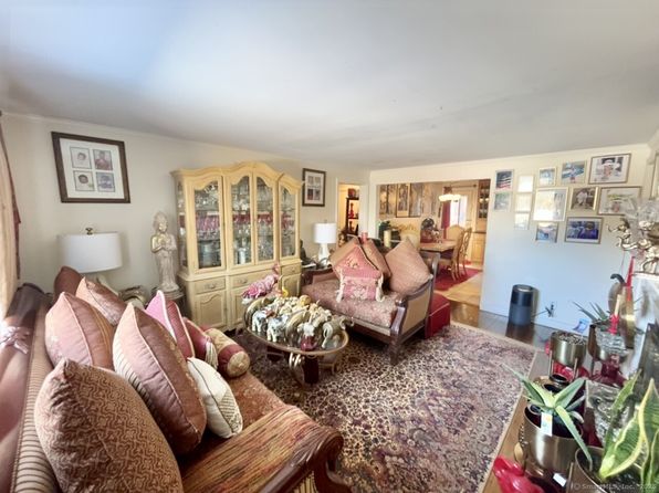 stamford-connecticut-177204051 picture