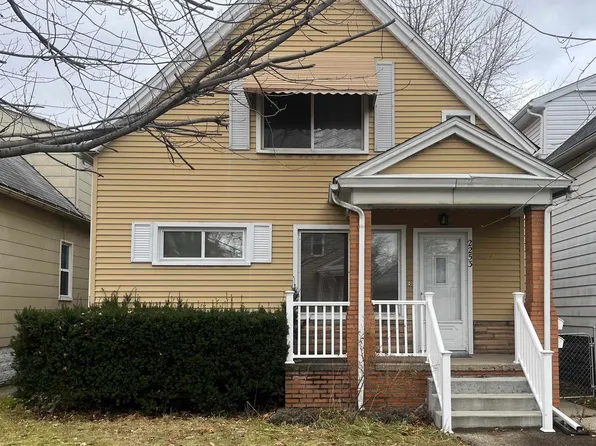 2253 Norwalk St, Hamtramck, MI 48212