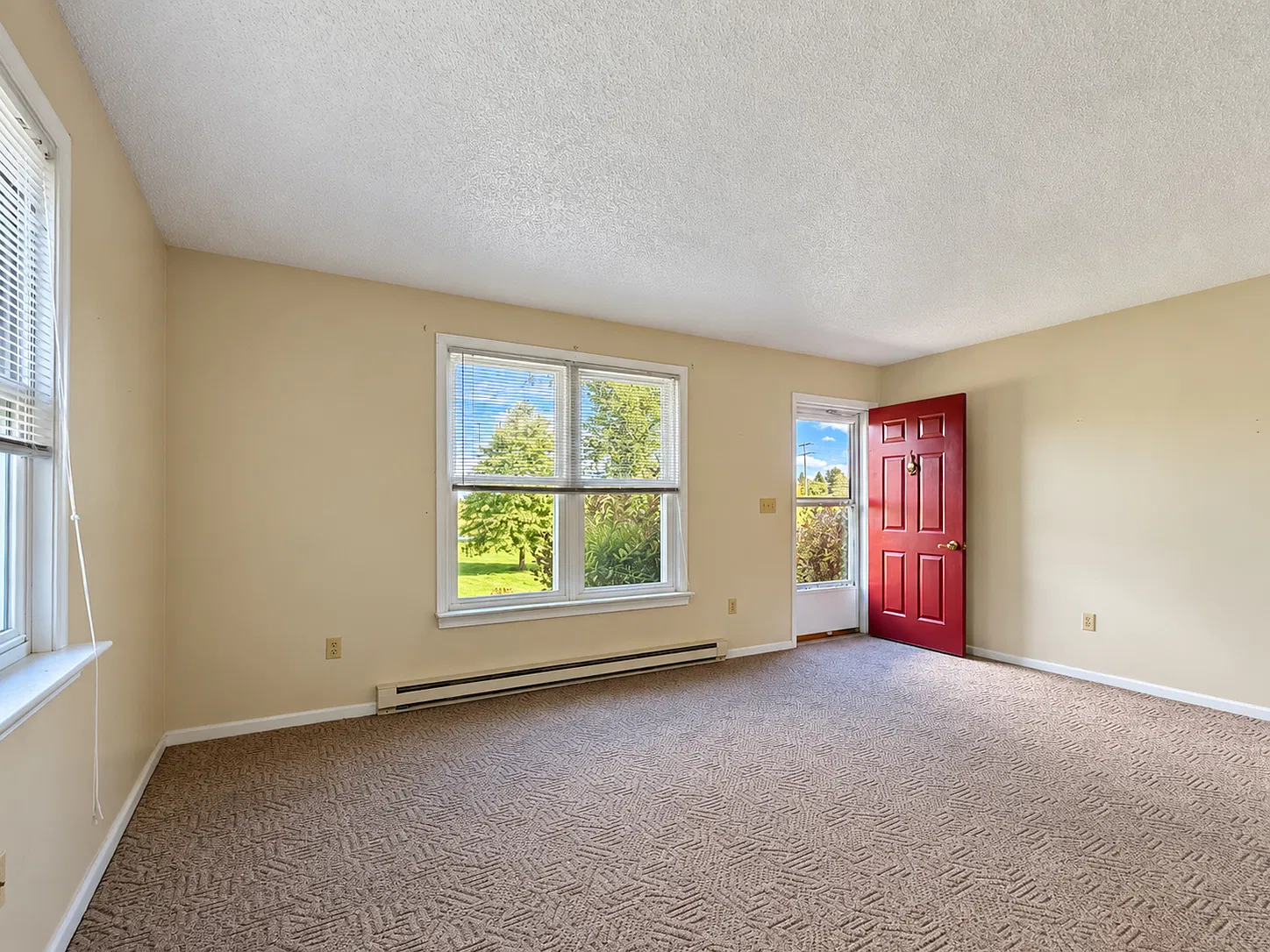 3 bed, 1120 sqft, $1,495 — Photo 3