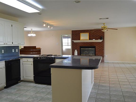 4th image of 284 Clemen Luneau Rd