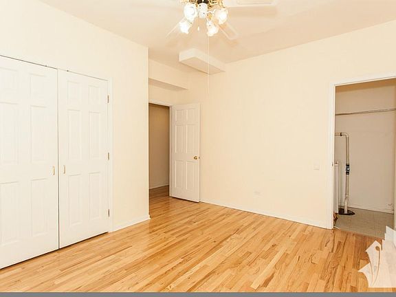 4th image of 2322 N Southport Ave #G