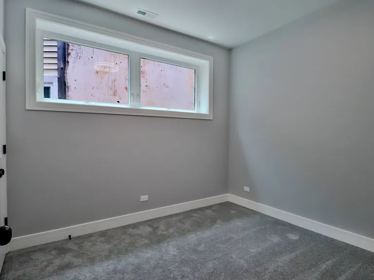 4827 S Saint Lawrence Ave #2 — Photo 10